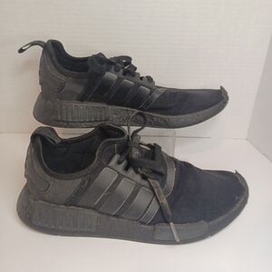 Adidas Boost All Black LHG 029003 03/20 Men's 8.5 Great Condition, Laces Stained